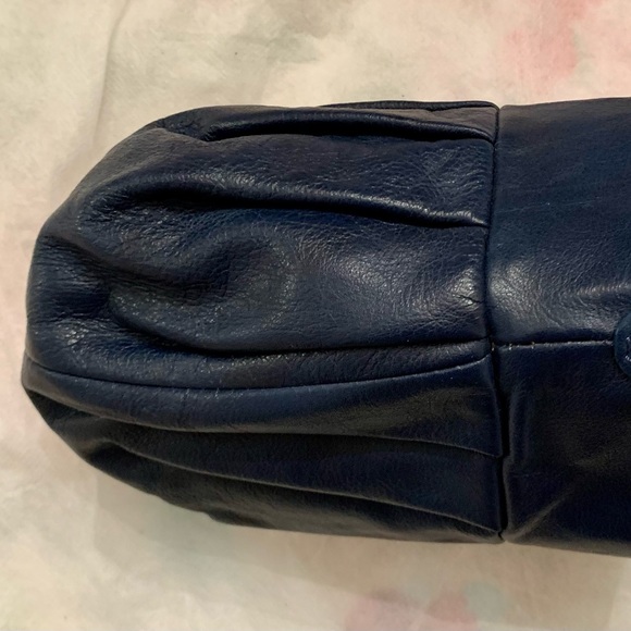 Vera Pelle Italian Leather Navy Crossbody Purse - Picture 9 of 11